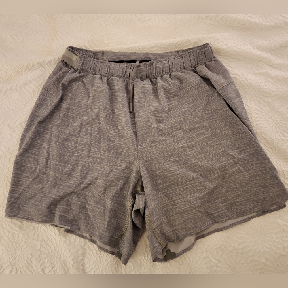 Lululemon Men's 6" shorts